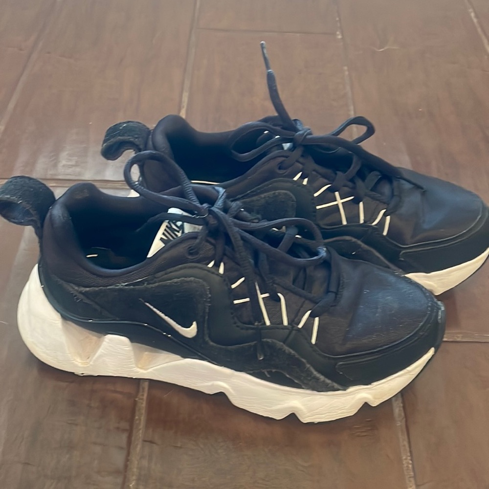 Black Nikes